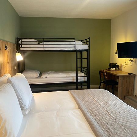 Hotel Emilia Kaatsheuvel Esterno foto